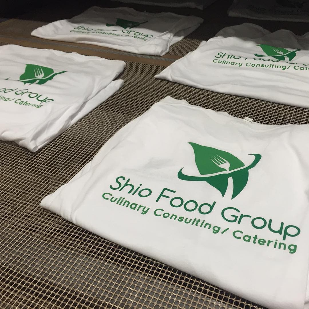 Finishing up another great design at the Waho #screenprintinglife💪🏽 #ktgprinting